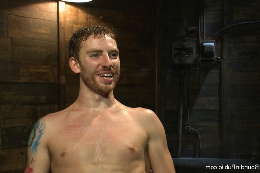 15P Naked Sebastian Keys is  free meat for thousands of people in public
