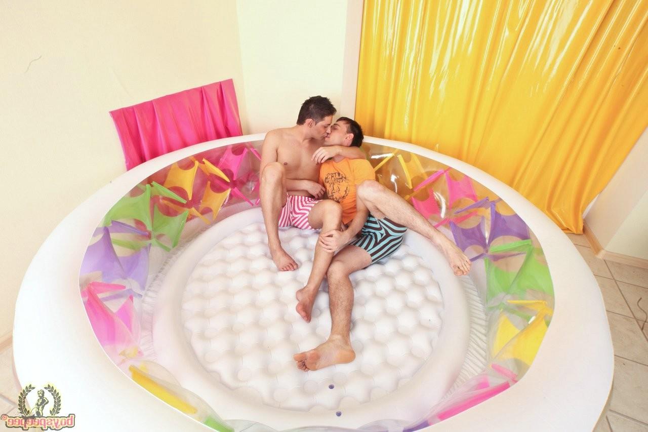 15P Pee loving twink gets boned by his friend