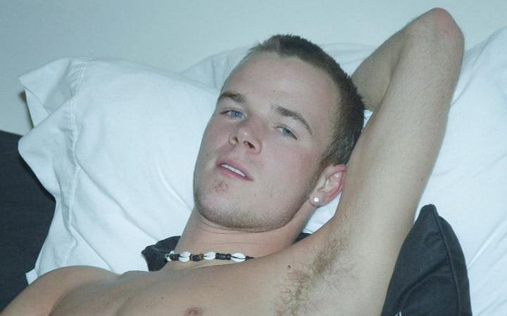 20P Two smooth college dudes enjoy screwing and cumming in a bedroom