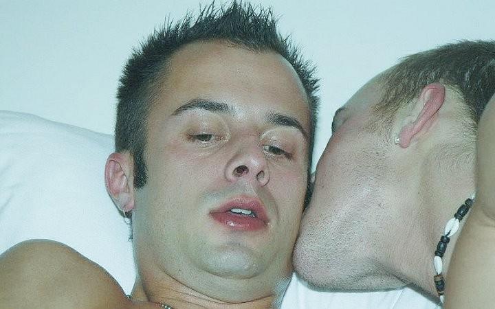 20P Two smooth college dudes enjoy screwing and cumming in a bedroom