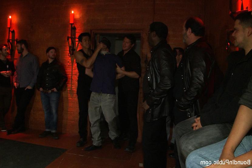 15P Muscular sub is treated like garbage at a dungeon party.