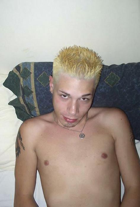 20P Fair haired college twink self toying and cumming in a bedroom