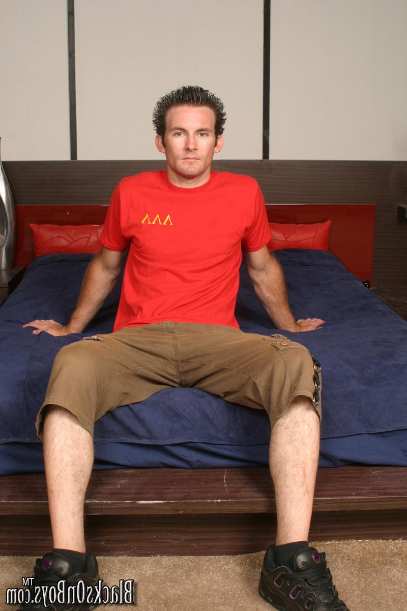 15P White gay asshole stretched by two black dicks