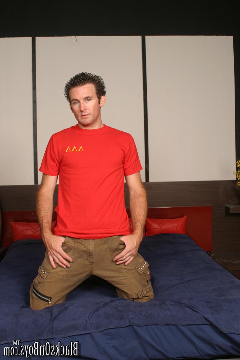 15P White gay asshole stretched by two black dicks
