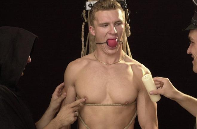20P Trio hunks enjoying bondage and dominate oral and anal treat