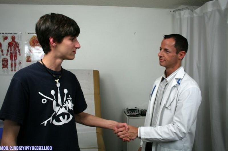 16P Big cock twink getting his dick checked by a hot gay doctor