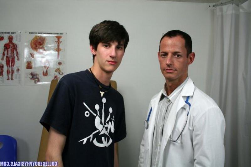 16P Big cock twink getting his dick checked by a hot gay doctor