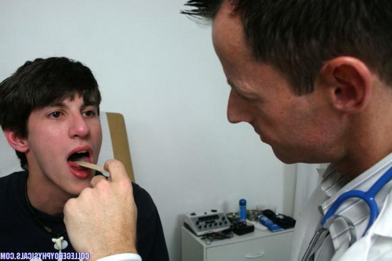 16P Big cock twink getting his dick checked by a hot gay doctor