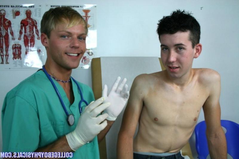 16P Cute blonde gay doctor checking twinks tight ass