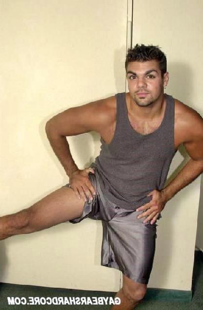 16P Big caveman with body showing his shaggy rod and furry hole