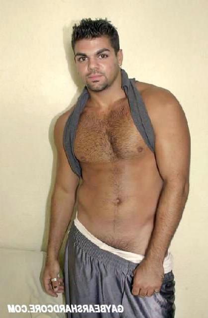 16P Big caveman with body showing his shaggy rod and furry hole