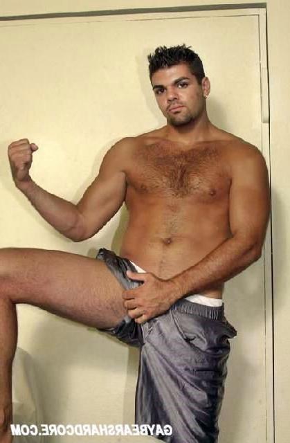 16P Big caveman with body showing his shaggy rod and furry hole