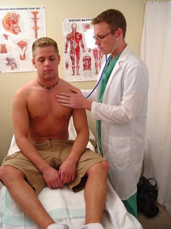 19P College guy gets naked and examined by the hot doctor