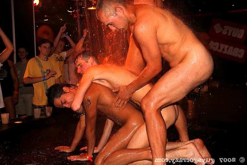 20P Twinks on the hunt for fresh meat to stuff their mouth and ass