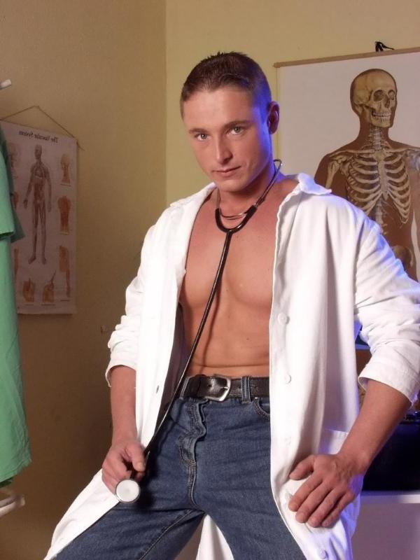 20P Big cock flashing gay doctor