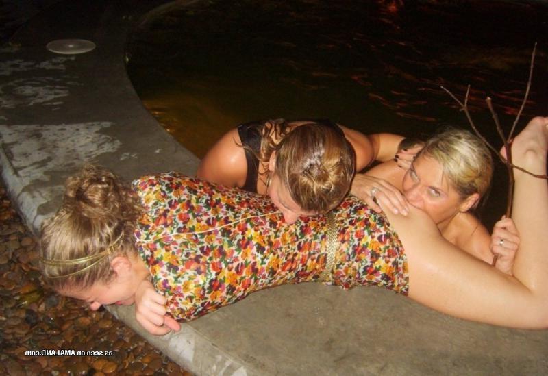 14P Collection of hardcore lesbo lovers pleasuring each other