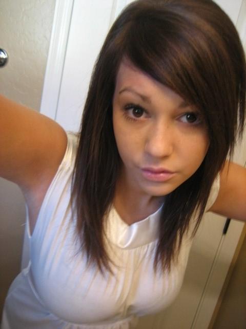 15P Gorgeous nude drunk girls posing on camera