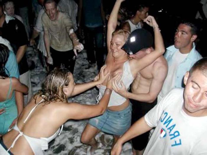 15P Drunk teens at party