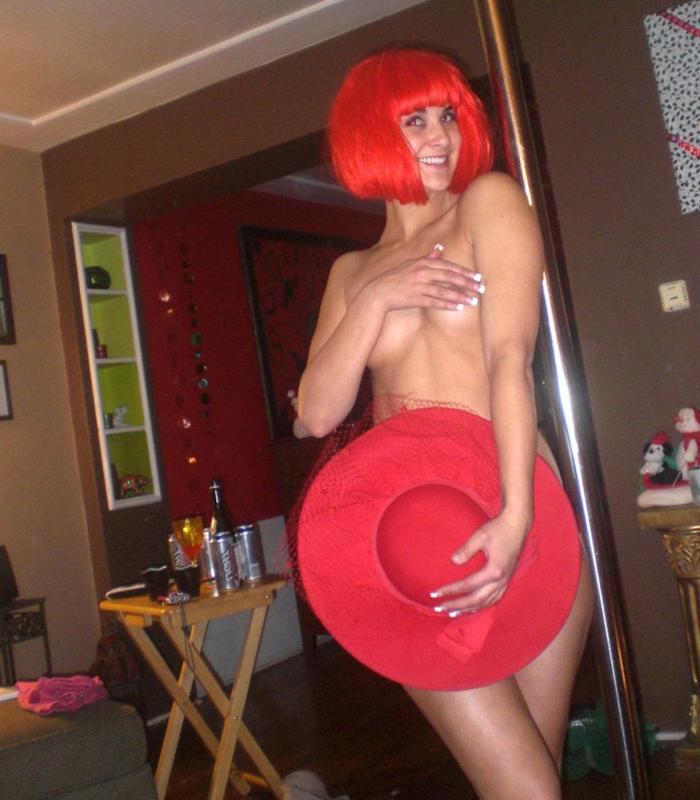 15P Drunk babes outdoors