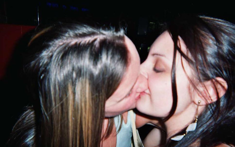 15P Amateur drunk babes at party