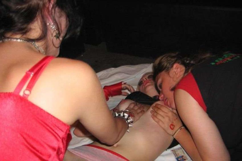 15P Drunk amateur babes