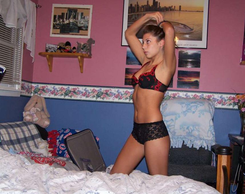 15P Nice collection of Lilys bedroom photos