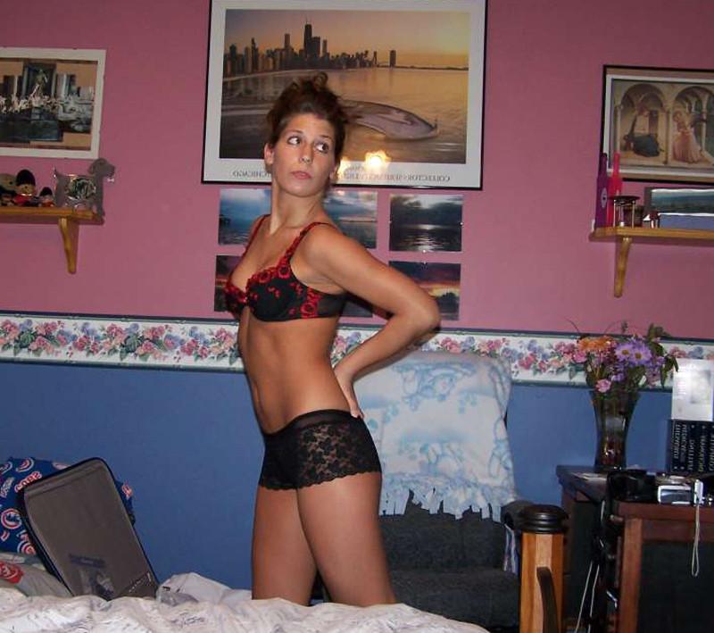 15P Nice collection of Lilys bedroom photos
