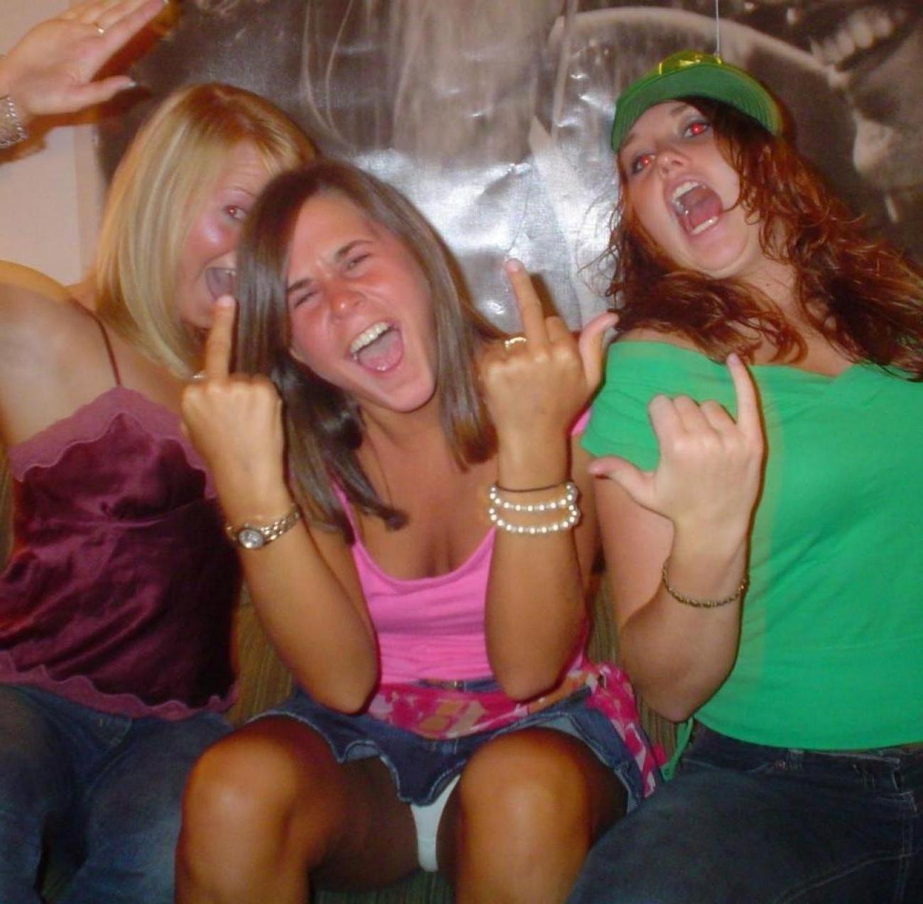 15P Trashed party babes posing and getting sleazy