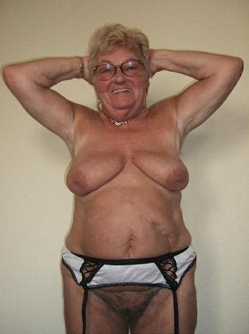 16P High-quality free pics of mature women and men. Softcore, hardcore and group sex