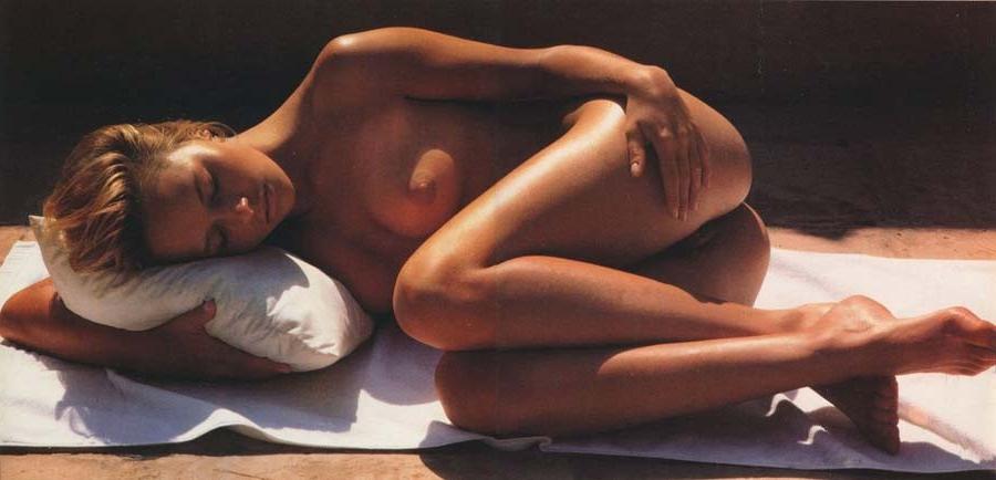 16P Vintage hairy babes from the 70s show their big tits