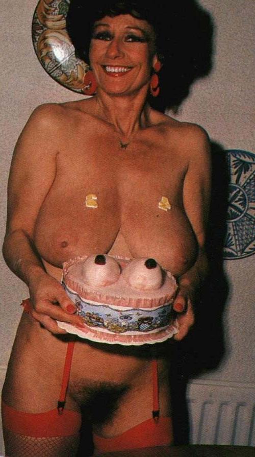 16P Vintage hairy babes from the 70s show their big tits