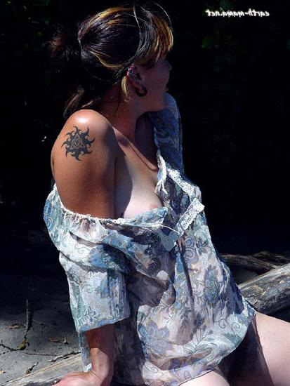 15P Very hairy tattooed hippie chick