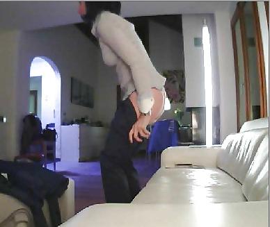 25P Hidden Cam Catches Housewife