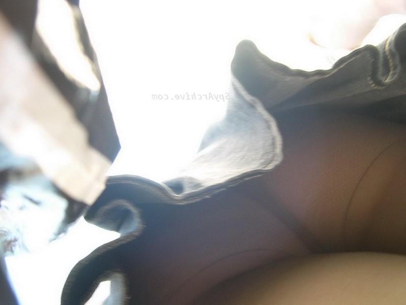 12P Amateur upskirt pics
