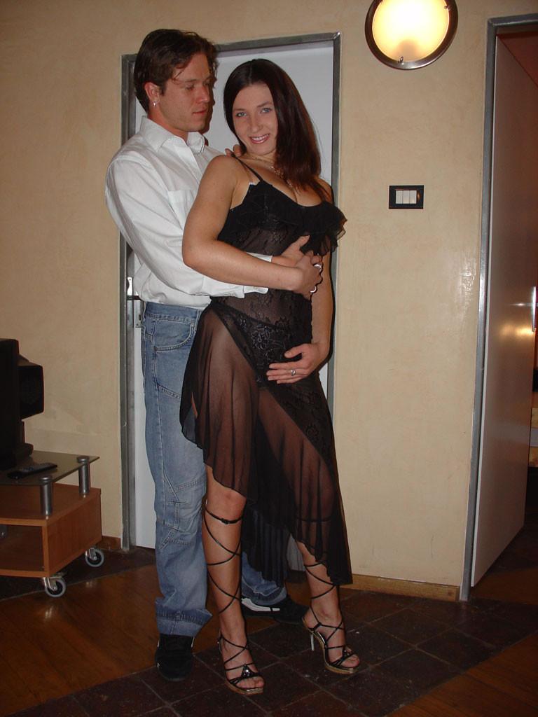 15P Amateur diva shows her wifey skills