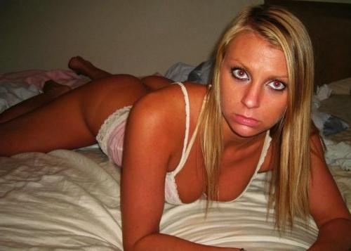 20P Busty blonde amateur girlfriend sucking a long cock