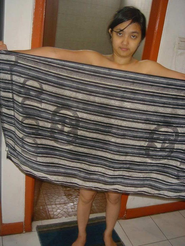 20P Hot amateur asian girlfriend naked at home