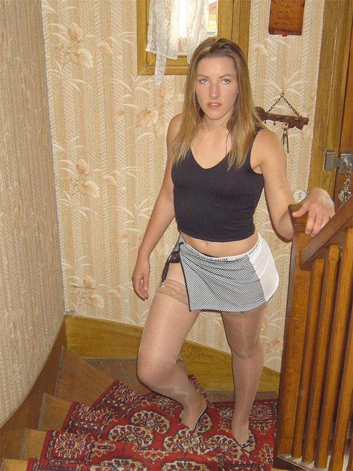 20P Amateur cute girl sucking a long cock and getting fucked