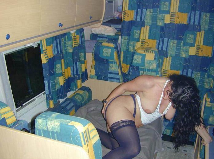 16P Amateur Trailer Park Mom Stripping