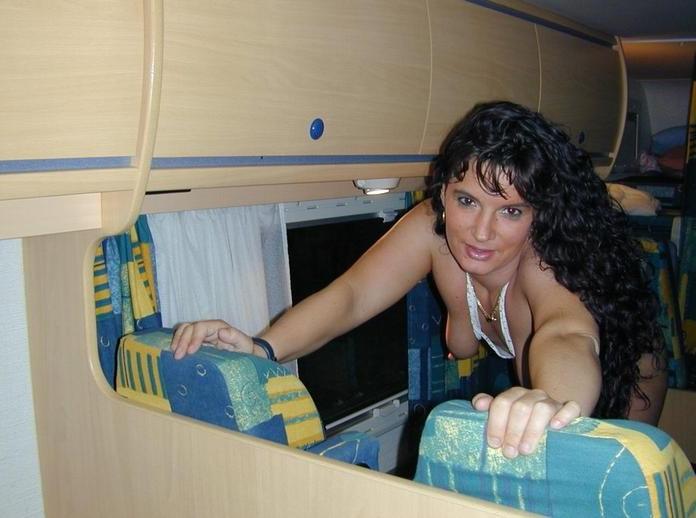 16P Amateur Trailer Park Mom Stripping