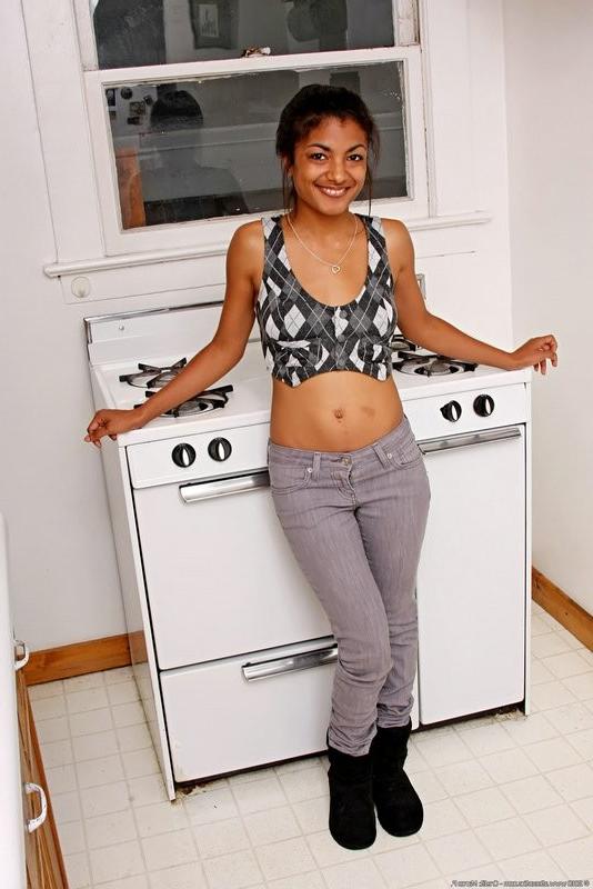 15P sweet Indian doll Neela shows her pudgey pussy