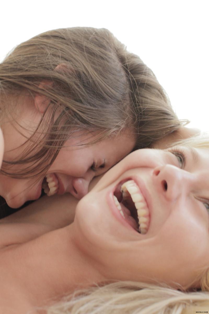 21P Caprice and Anneli share some personal girl time