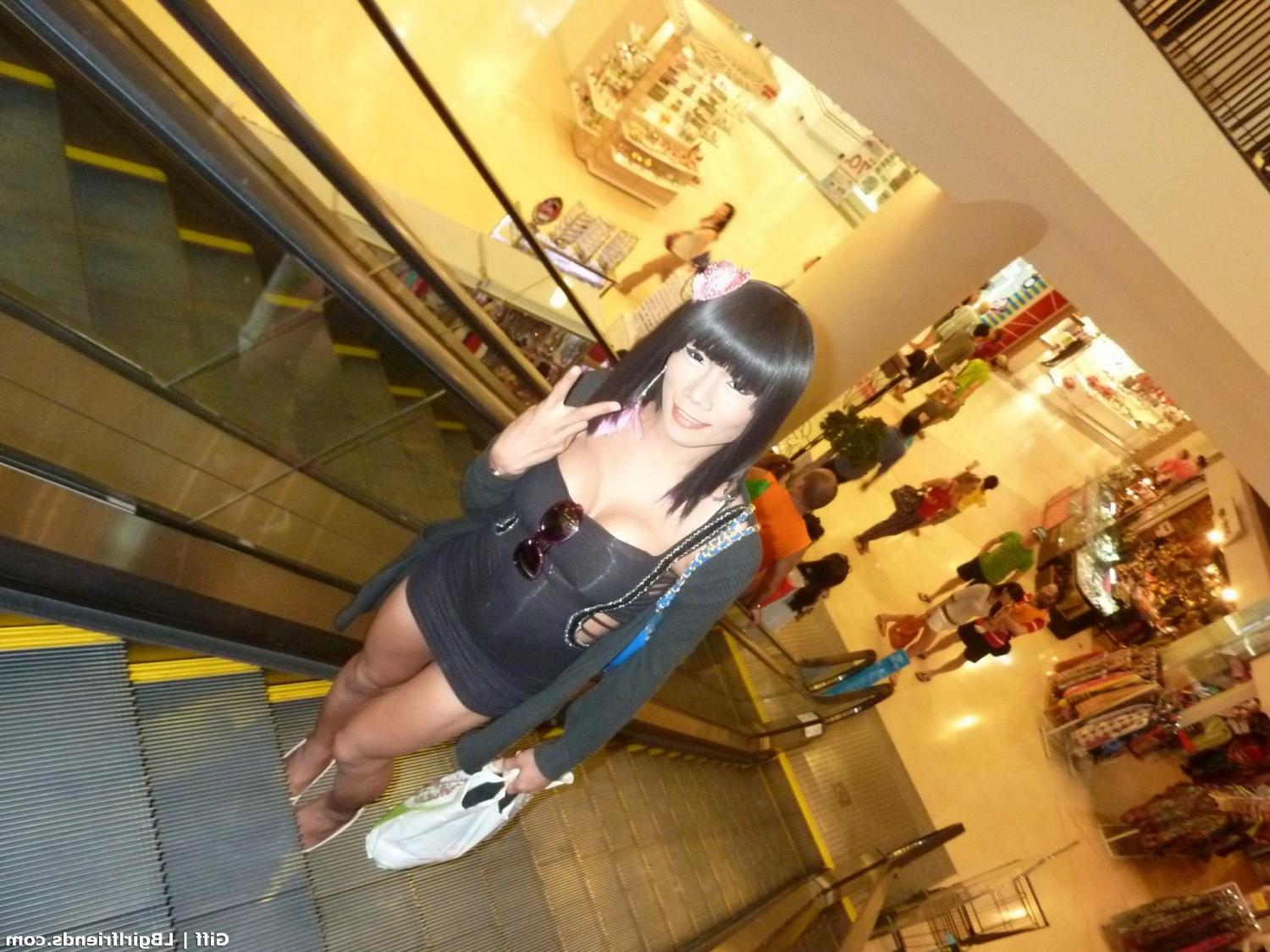 15P Hot Ladyboy Girlfriend flashing asshole in public hot shemale exposed