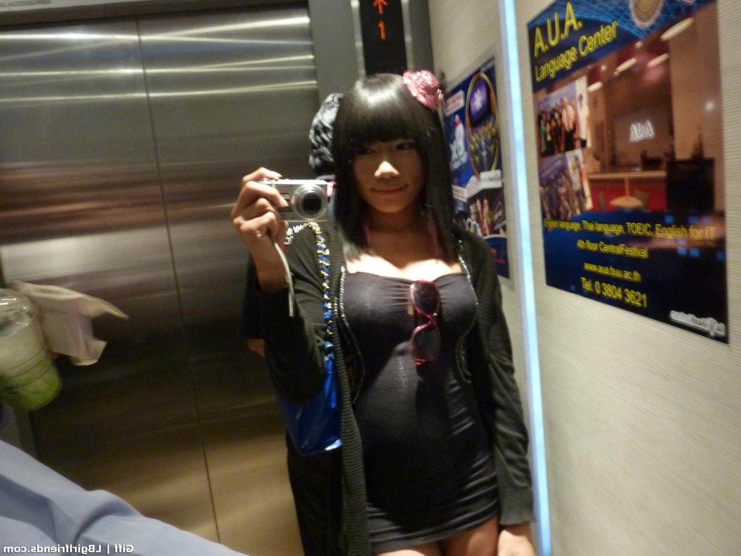 15P Hot Ladyboy Girlfriend flashing asshole in public hot shemale exposed
