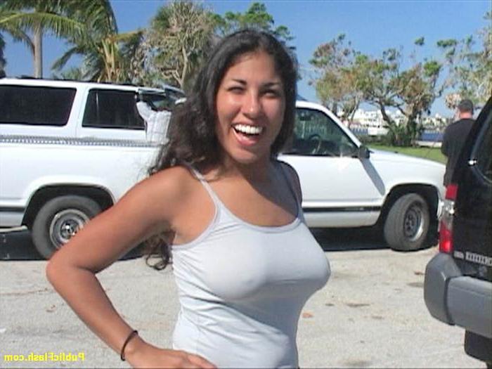 16P Busty Exhibitionisst Enjoys Romping Naked in Park
