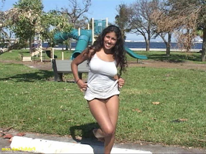 16P Busty Exhibitionisst Enjoys Romping Naked in Park
