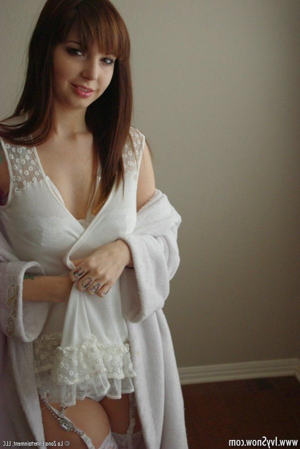 15P Ivy Snow wears white lingerie and tassels