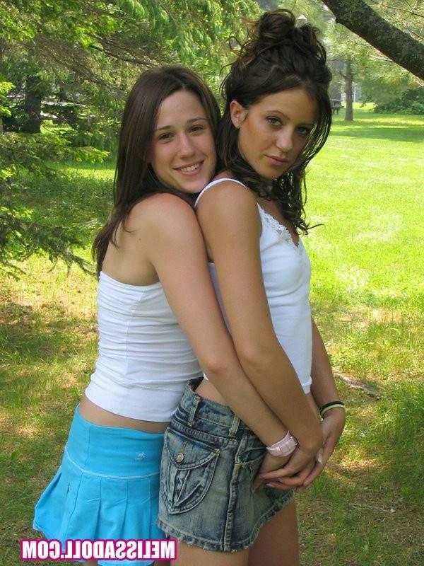 15P 2 slutty little doll face get lezzy on each other outdoors