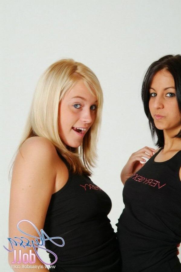 15P Alyssa Doll and her hot blonde friend posing in stockings