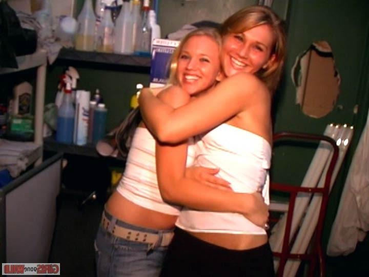 15P Drunk lesbos make out on camera